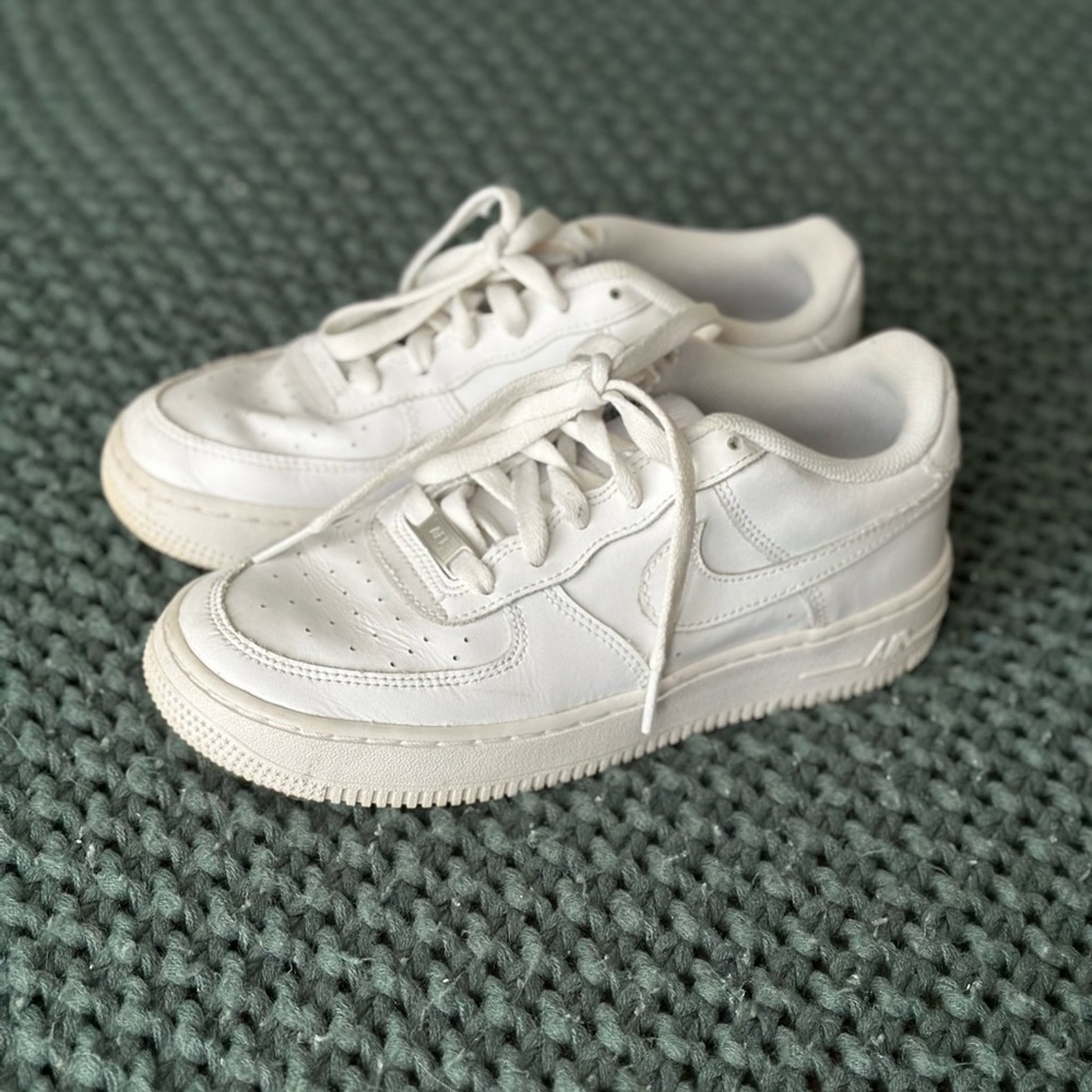 Nike Women's White AF1 Sneakers